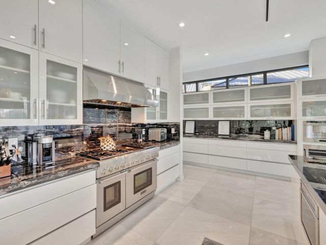 Продажа дома по адресу 2707 Sea Island Dr - фото 5802239