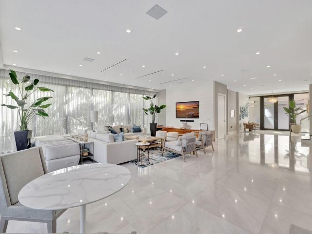 Продажа дома по адресу 2707 Sea Island Dr - фото 5802244