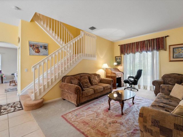 Продажа дома по адресу 5002 Victoria Circle - фото 6116382