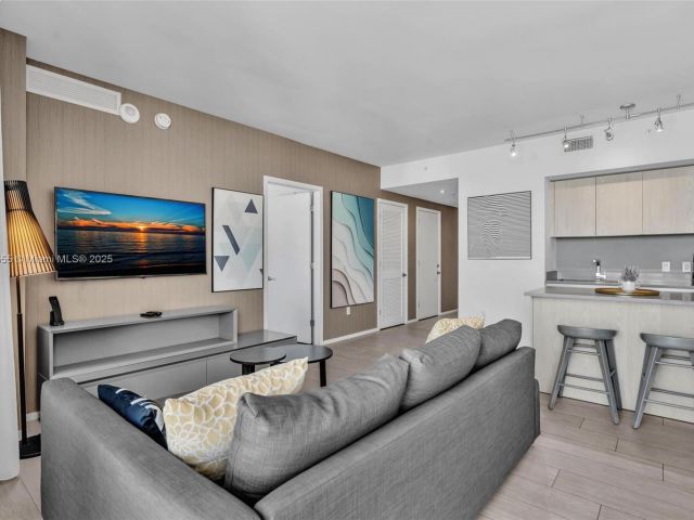 Продажа квартиры #R3106 - фото 5787236