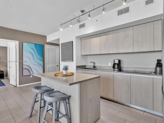 Продажа квартиры #R3106 - фото 5787242