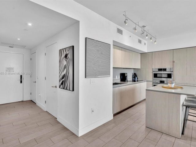 Продажа квартиры #R3106 - фото 5787243