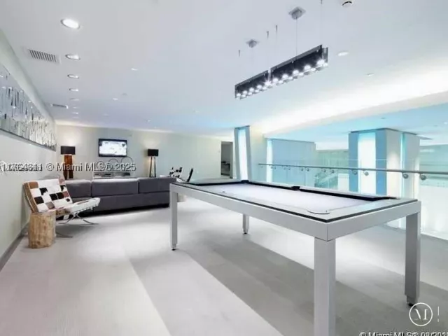 Продажа квартиры #1410 - фото 8996972