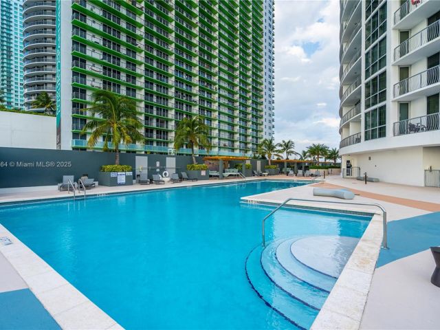 Продажа квартиры #1709 - фото 5781956