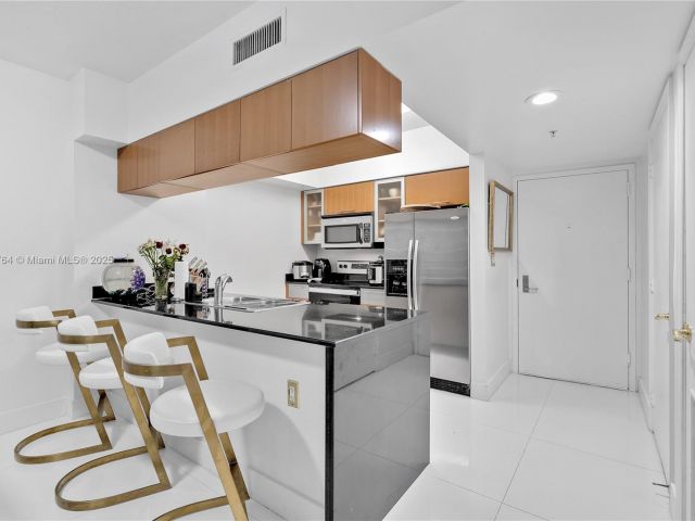 Продажа квартиры #1709 - фото 5781965