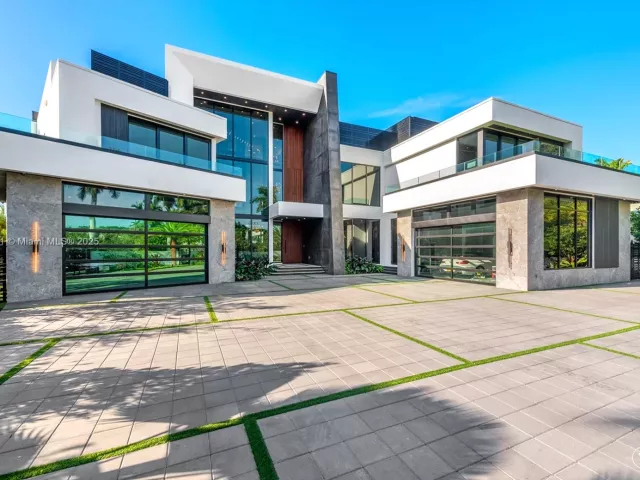 Продажа дома по адресу 501 Middle River Dr - фото 5697966