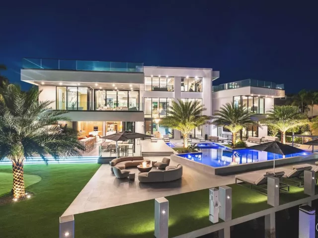 Продажа дома по адресу 501 Middle River Dr - фото 5697973