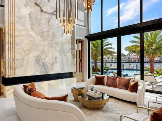 Продажа дома по адресу 501 Middle River Dr - фото 5697963