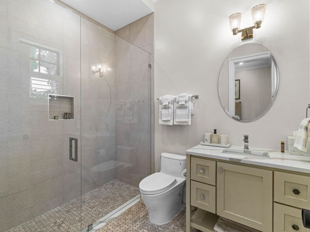 Дом в аренду по адресу 18 NW 15th Street NW - фото 5755776