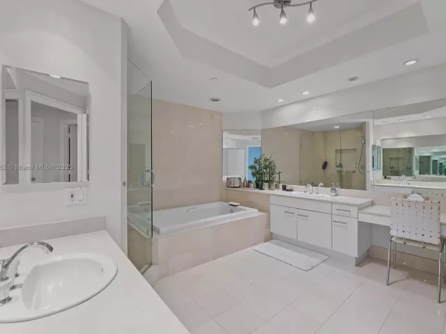 Продажа квартиры #1102 - фото 5772796