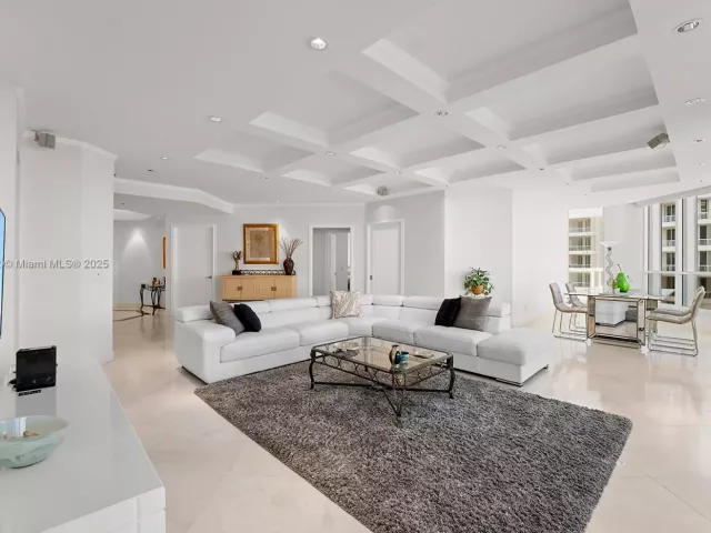 Продажа квартиры #1102 - фото 5772801