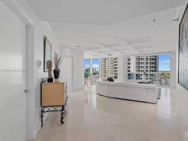 Продажа квартиры #1102 - фото 5772804