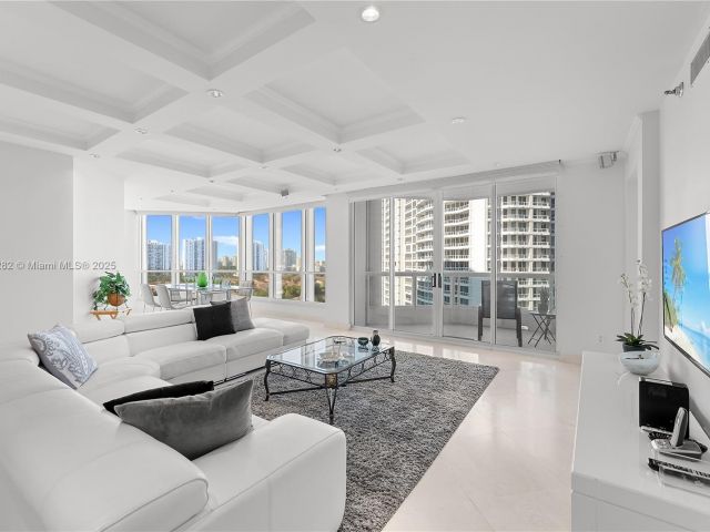 Продажа квартиры #1102 - фото 5772803