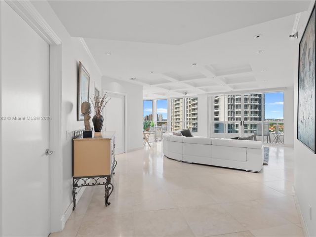 Продажа квартиры #1102 - фото 5772804