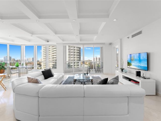 Продажа квартиры #1102 - фото 5772805