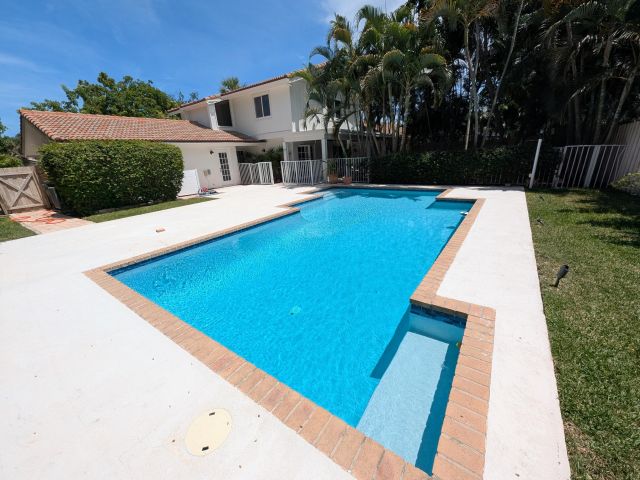 Дом в аренду по адресу 3069 NW 27th Terrace - фото 6391322