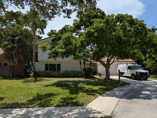 Дом в аренду по адресу 3069 NW 27th Terrace - фото 6391329