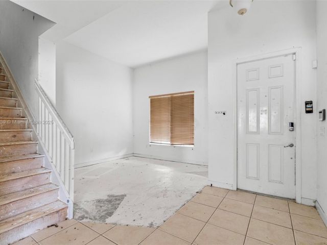 Продажа дома по адресу 601 SE 37th Pl - фото 5764690