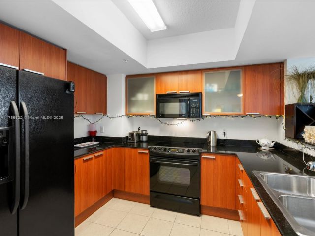 Продажа квартиры #3710 - фото 7415626