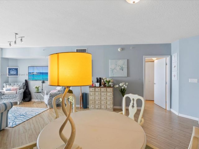 Продажа квартиры #3710 - фото 7415635