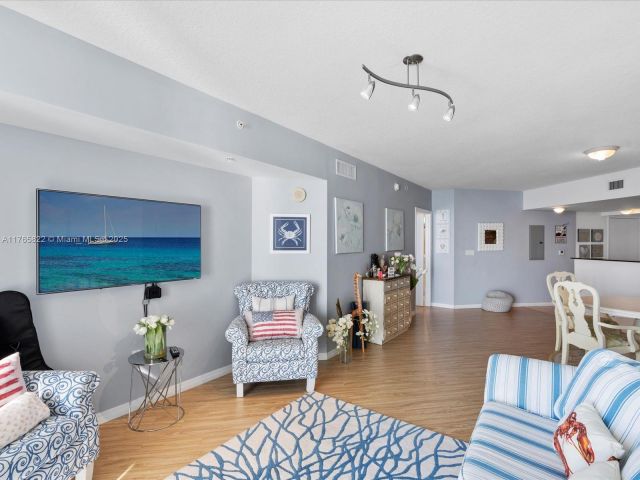 Продажа квартиры #3710 - фото 7415636