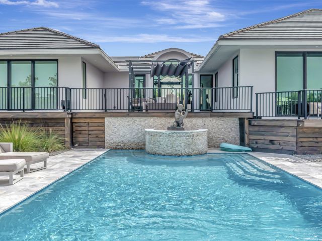 Продажа дома по адресу 3605 Oakview Court - фото 5754392