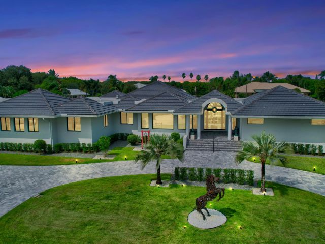 Продажа дома по адресу 3605 Oakview Court - фото 5754402