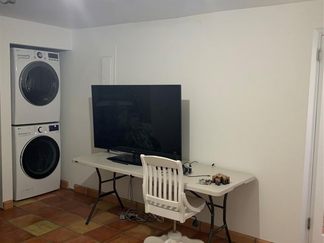 Продажа дома по адресу 1320 SE 4th Ave - фото 5711076