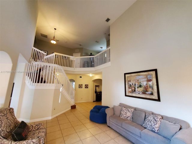 Продажа дома по адресу 11009 NW 80th Ln - фото 5713339