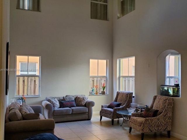 Продажа дома по адресу 11009 NW 80th Ln - фото 5713341