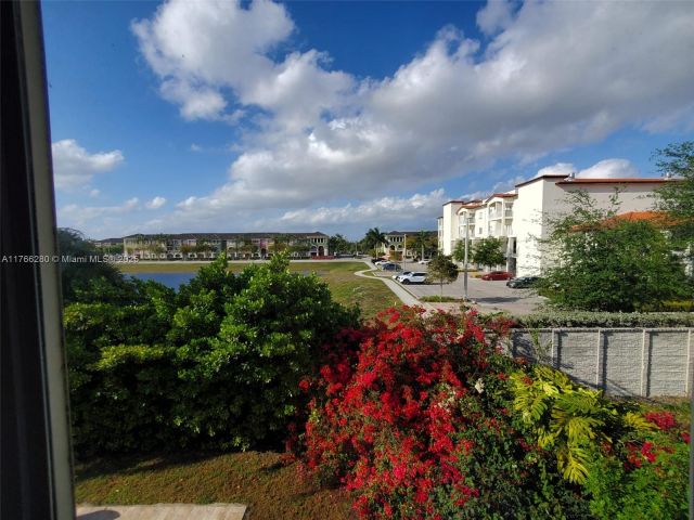 Продажа дома по адресу 11009 NW 80th Ln - фото 5713349