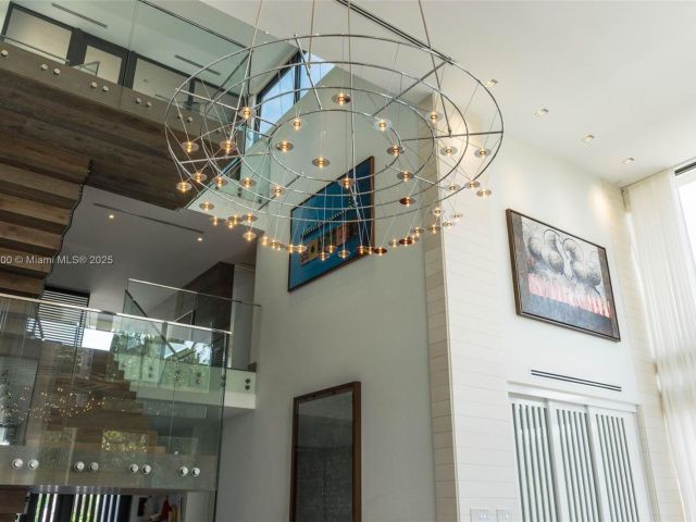 Продажа дома по адресу 610 Harbor Cir - фото 5713880