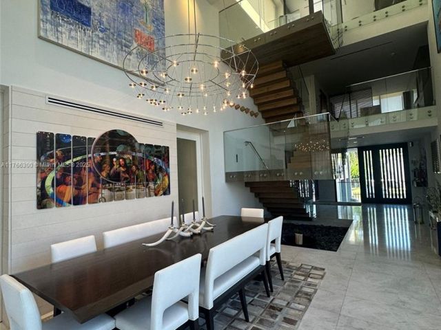 Продажа дома по адресу 610 Harbor Cir - фото 5713882