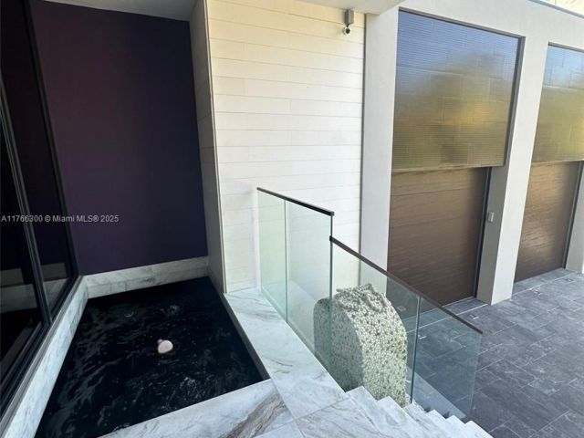 Продажа дома по адресу 610 Harbor Cir - фото 5713884