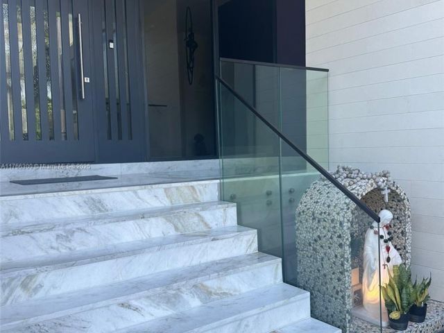 Продажа дома по адресу 610 Harbor Cir - фото 5713885