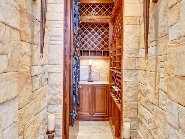 Продажа дома по адресу 8417 Del Prado Drive - фото 6544885