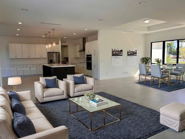 Продажа дома по адресу 24480 SW 209th Pl - фото 5717815