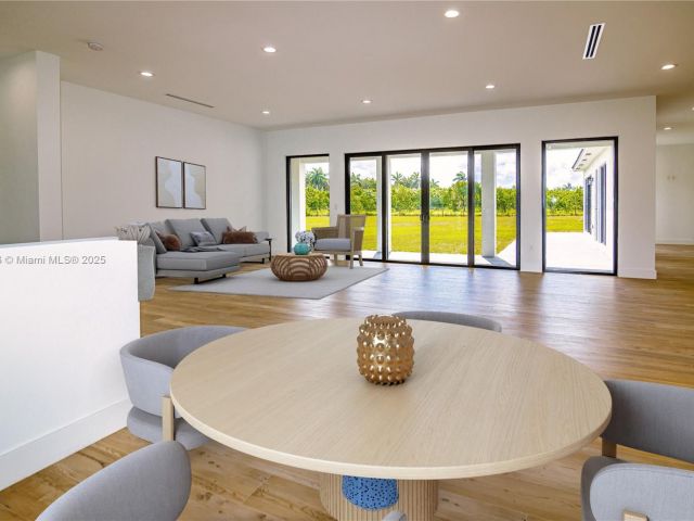 Продажа дома по адресу 24480 SW 209th Pl - фото 5717821