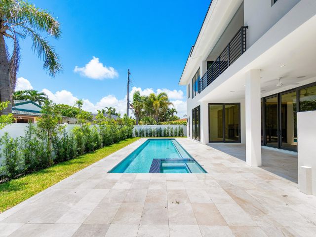 Продажа дома по адресу 368 Churchill Road - фото 6808713