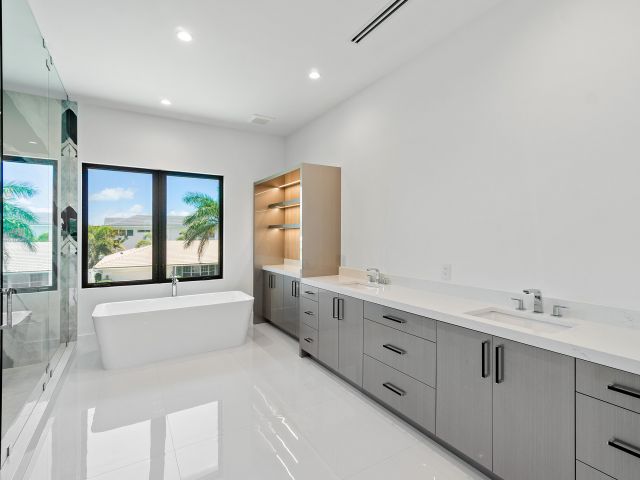 Продажа дома по адресу 368 Churchill Road - фото 6808716