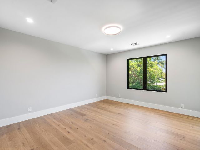 Продажа дома по адресу 368 Churchill Road - фото 6808717