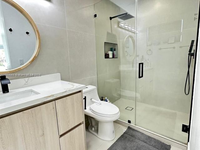 Продажа дома по адресу 8320 Taft St - фото 5744047