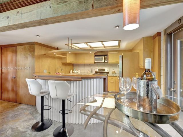 Продажа дома по адресу 2410 SW 29th Way - фото 6096826