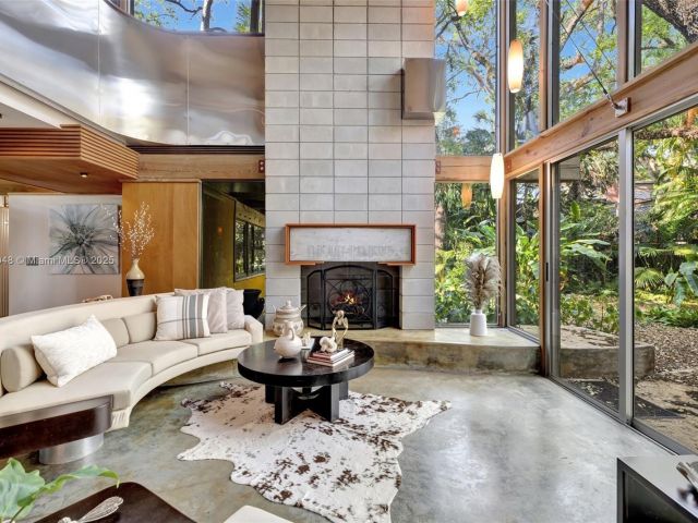 Продажа дома по адресу 2410 SW 29th Way - фото 6096832