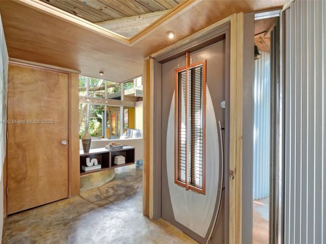 Продажа дома по адресу 2410 SW 29th Way - фото 6096835