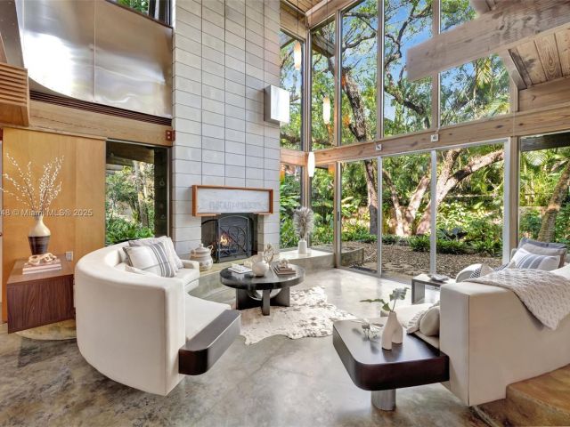 Продажа дома по адресу 2410 SW 29th Way - фото 6096845