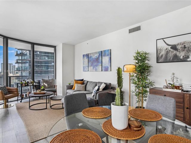 Продажа квартиры #1609 - фото 5786677