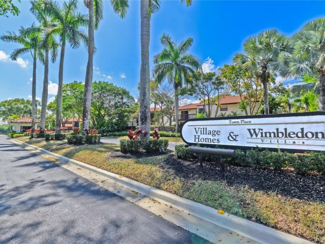 Продажа дома по адресу 5762 Fox Hollow Dr C - фото 5744274