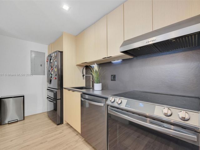 Продажа квартиры #1207 - фото 5840097