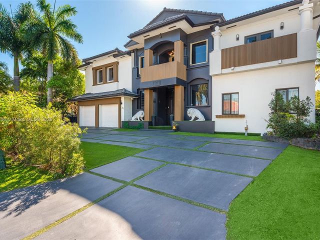 Продажа дома по адресу 3400 NE 164th St - фото 5721773